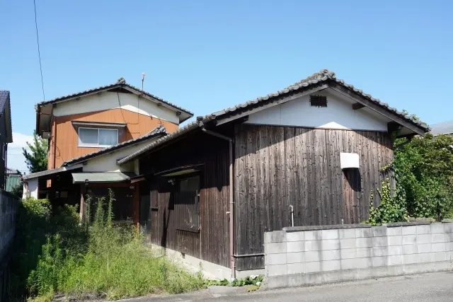 近隣配慮と養生準備